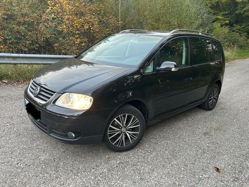 VW Touran 276.500 km 3.100 € Ampfing 84539