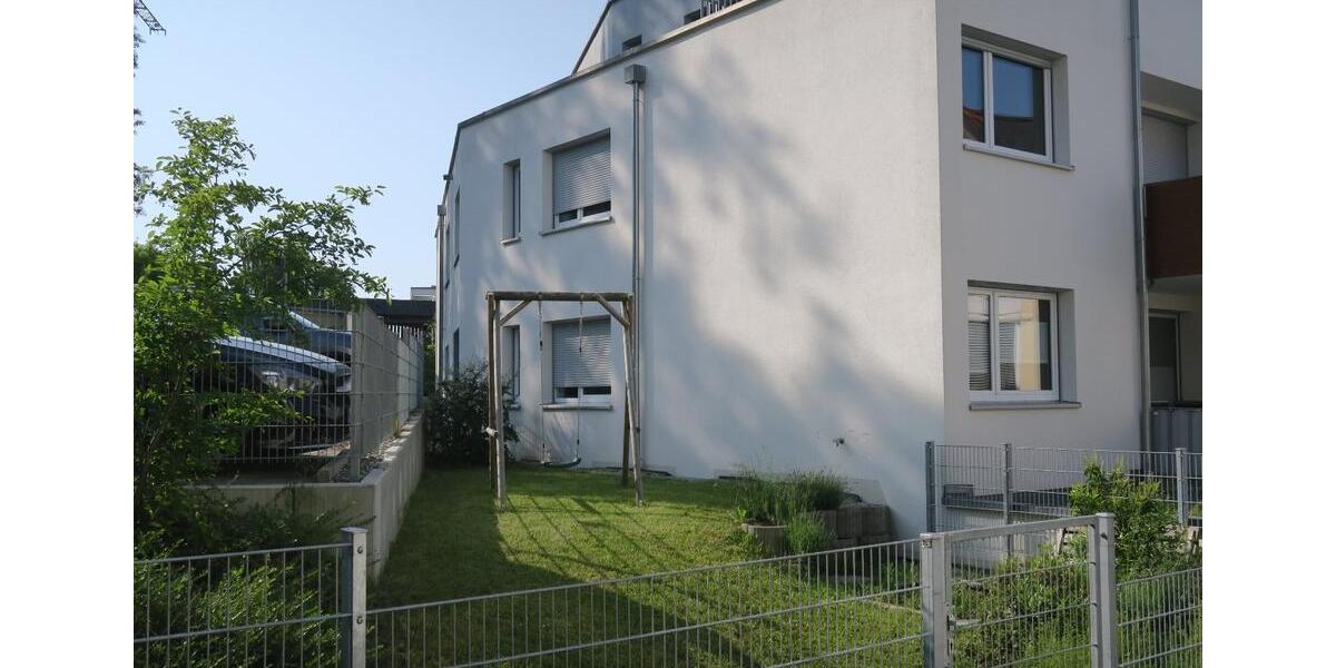 Hochparterre Radolfzell am Bodensee - 4 Zimmer, 104 m&sup2;, 1.400&euro; | Angebot:26341248