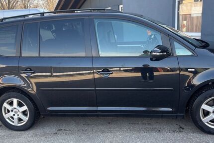 VW Touran 180.000 km 6.300 &euro; Vachendorf 83377