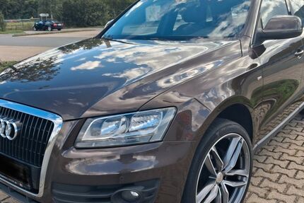 Audi Q5 242.000 km 8.500 € Chemnitz 09125