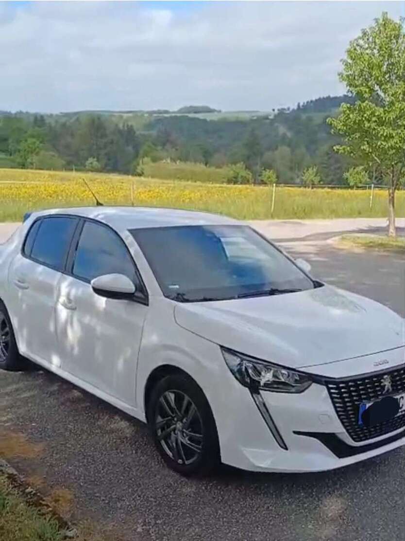 Peugeot 208 55.000 km 14.500 € Gemünden 55490