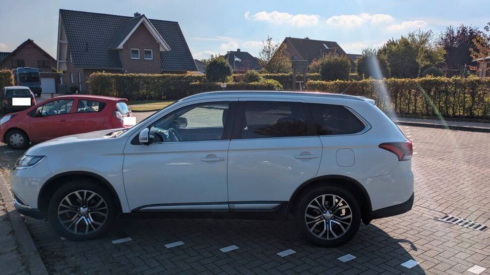 Mitsubishi Outlander 150.378 km 18.000 € Dünsen 27243