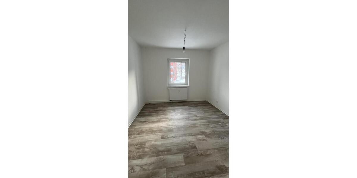 Etagenwohnung Aschersleben - 3 Zimmer, 53 m&sup2;, 402&euro; | Angebot:26167926