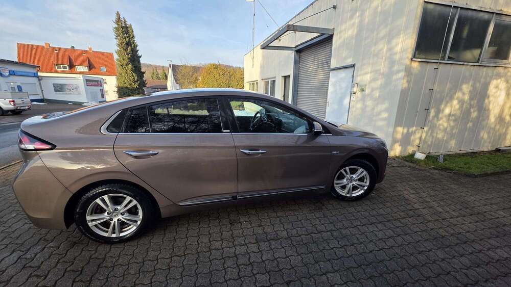 Hyundai IONIQ 76.807 km 15.500 &euro; Hardegsen 37181