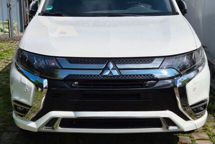 Mitsubishi Plug-in Hybrid Outlander