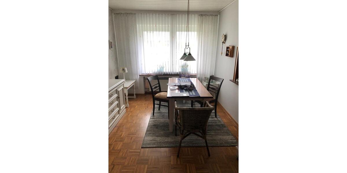 Einfamilienhaus Brilon - 6 Zimmer, 162 m&sup2;, 1.200&euro; | Angebot:25422432