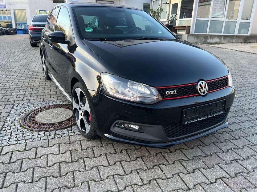 VW Polo 198.215 km 7.900 € Reutlingen 72766