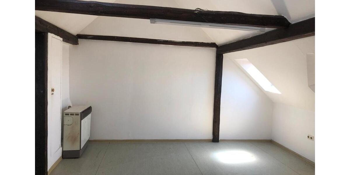 Dachgeschoßwohnung Hildesheim - 1.5 Zimmer, 32 m&sup2;, 360&euro; | Angebot:26382328
