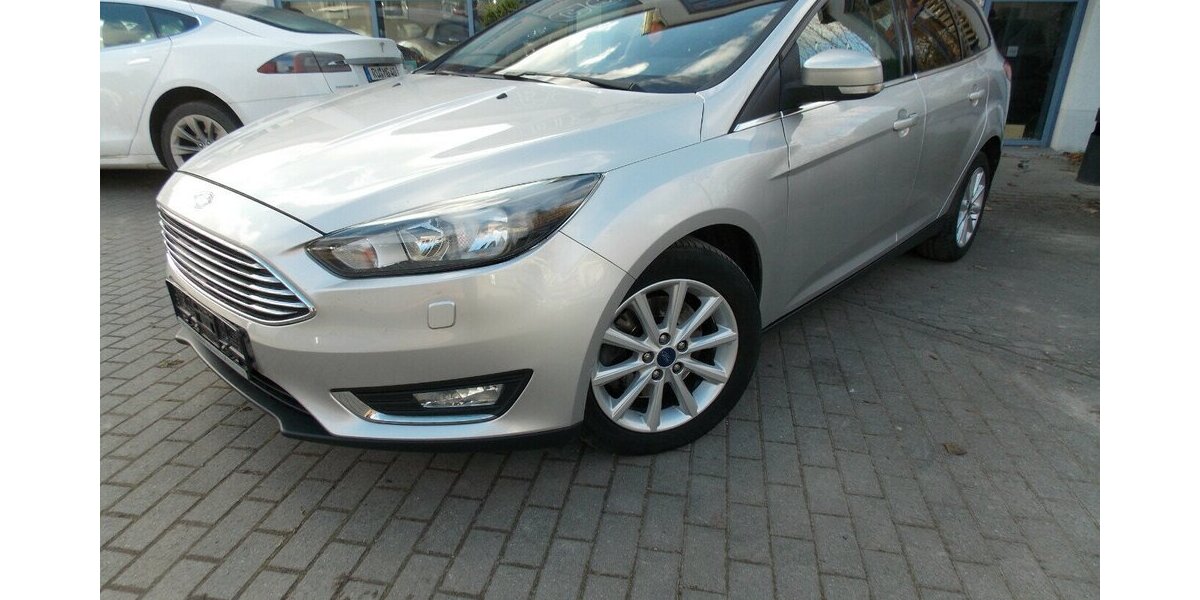 Ford Focus 1.5 Titanium Navi