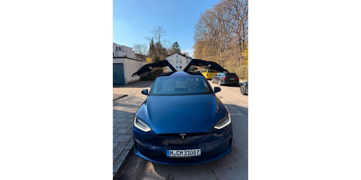 Tesla Model X 27.000 km 87.900 &euro; München 80339