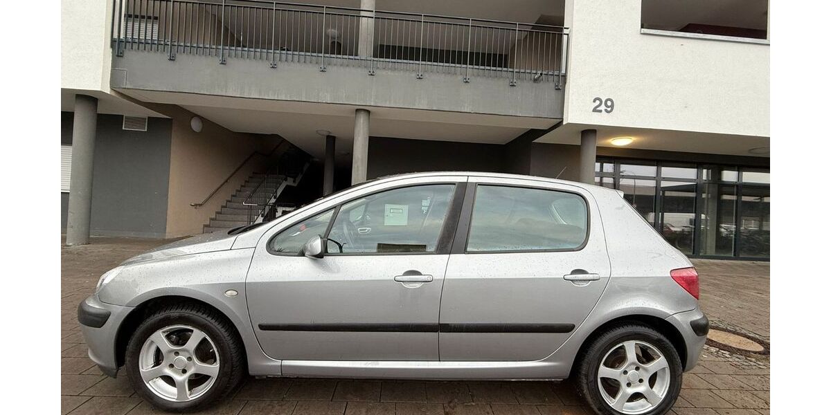 Peugeot 307 200.000 km 1.200 &euro; Nürnberg 90439