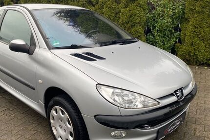 Peugeot 206 111.890 km 2.790 &euro; Oer Erkenschwick 45739