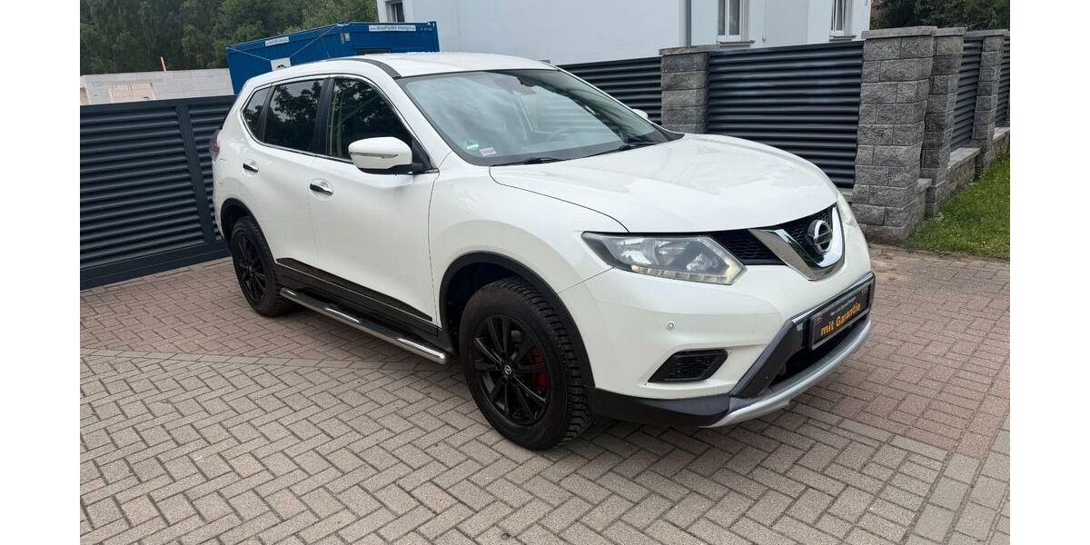 Nissan X-Trail 93.245 km 12.500 &euro; Bad Doberan 18209
