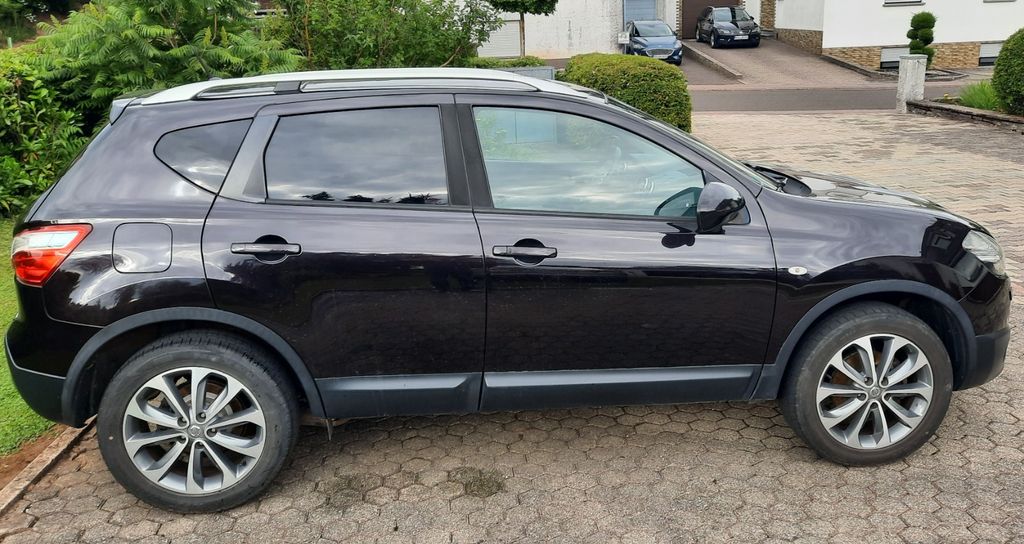 Nissan Qashqai 140.000 km 9.550 &euro; Zemmer 54313