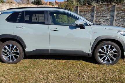 Toyota Corolla Cross 15.000 km 32.790 &euro; Wedel 22880