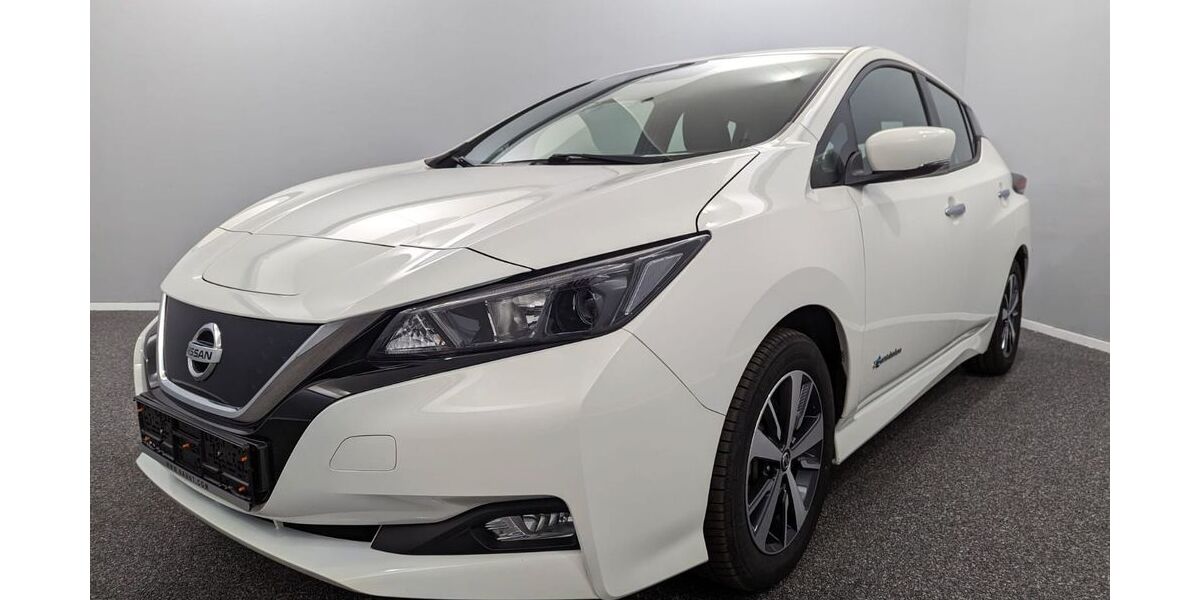 Nissan Leaf 17.400 km 12.699 &euro; Reutlingen / Mittelstadt 72766
