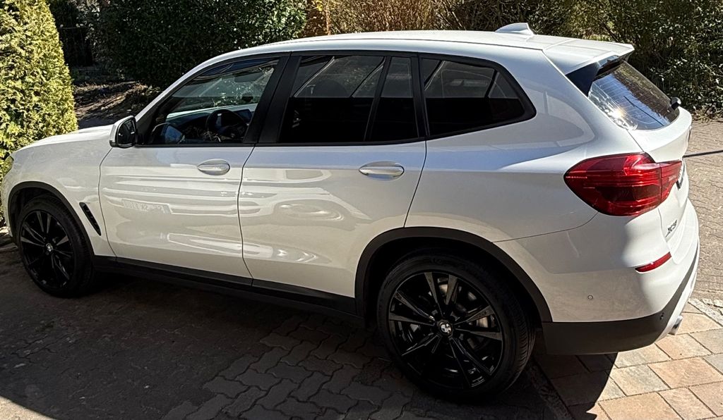 BMW X3 130.000 km 29.900 &euro; Hamburg 22397