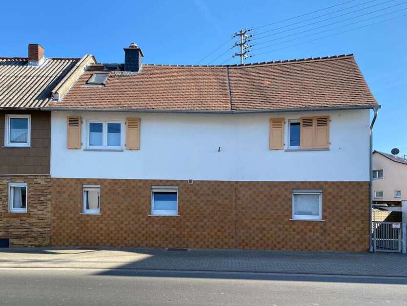 Haus zum Mieten in Limeshain 1.200 € 147 m²