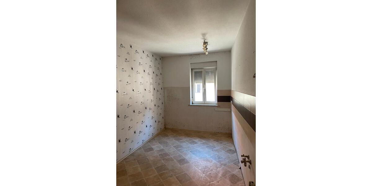 Reihenhaus Bernstadt auf dem Eigen - 7 Zimmer, 154 m&sup2;, 60.000&euro; | Angebot:26548768