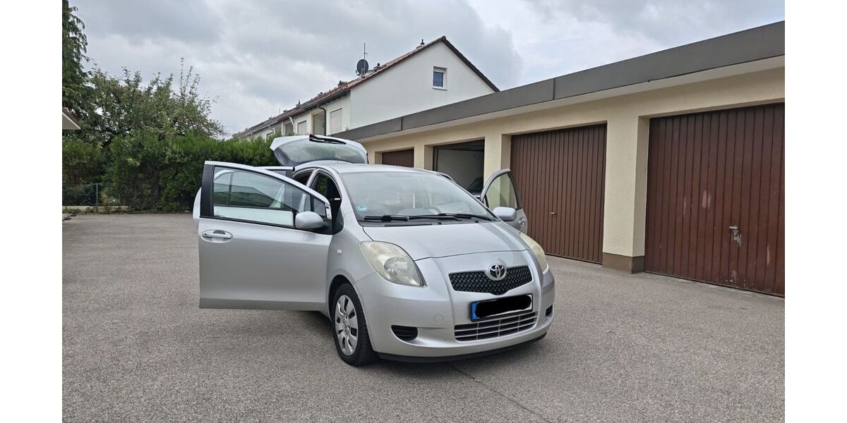 Toyota Yaris 142.000 km 2.800 &euro; Gersthofen 86368