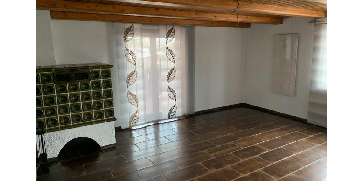 Erdgeschoßwohnung Luhe-Wildenau Wildenau - 4 Zimmer, 90 m&sup2;, 650&euro; | Angebot:26136132