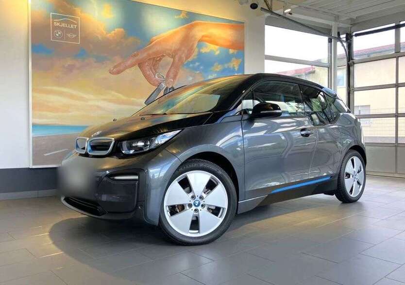 i3