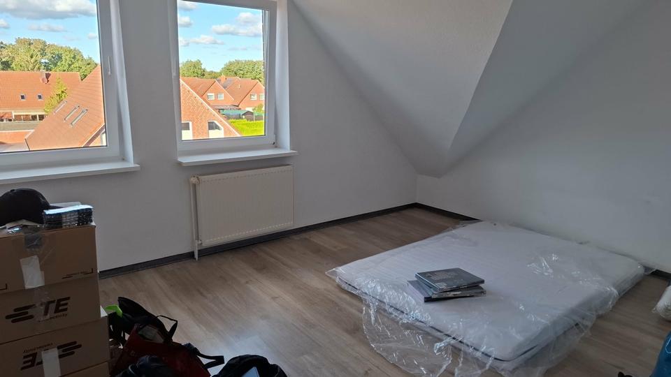2 Zimmer Wohnung mit Dachgeschoss Ostgroßefehn Ohne Kaution 2 zimmer
