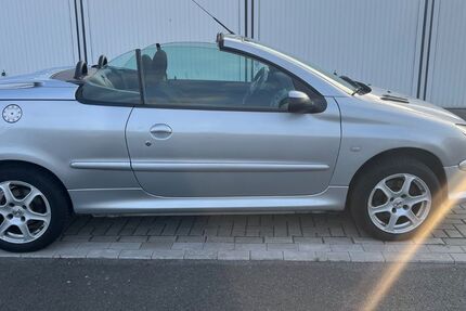 Peugeot 206 136.000 km 2.500 &euro; Vechta 49377