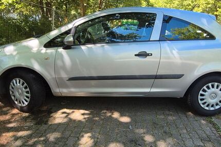 Opel Corsa 138.000 km 2.550 &euro; Hamburg 22309