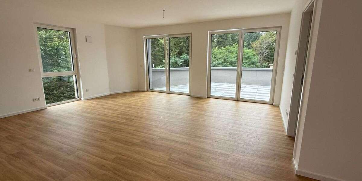 Etagenwohnung Köln Kalk - 3 Zimmer, 106 m&sup2;, 1.967&euro; | Angebot:27341200
