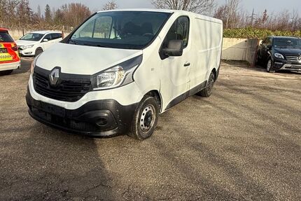Renault Trafic 127.000 km 6.999 &euro; München 81245