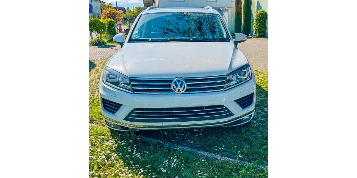 VW Touareg 240.000 km 15.600 &euro; Breisach 79206