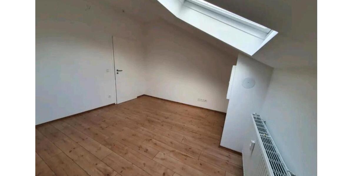 Dachgeschoßwohnung Albstadt Gemarkung Onstmettingen - 3 Zimmer, 70 m&sup2;, 600&euro; | Angebot:26384384