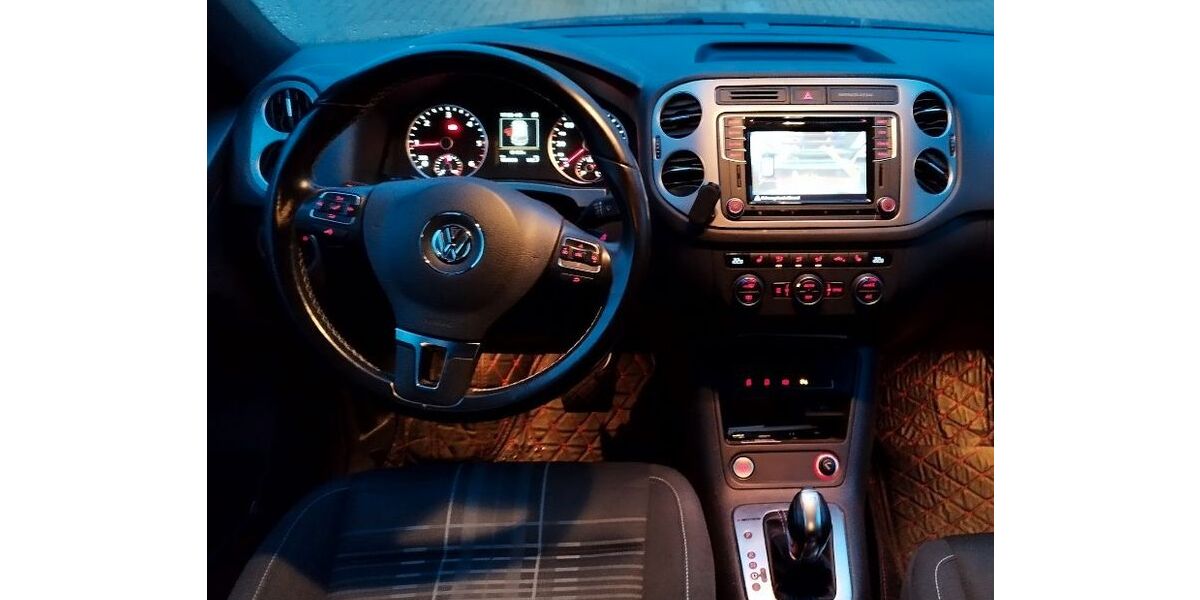 VW Tiguan 142.300 km 15.400 &euro; Hildesheim 32137