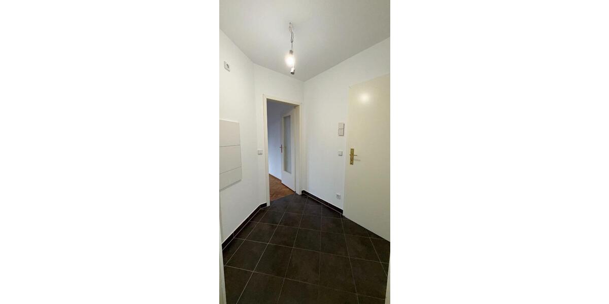 Erdgeschoßwohnung Dresden Plauen - 1 Zimmer, 36 m&sup2;, 330&euro; | Angebot:25418331