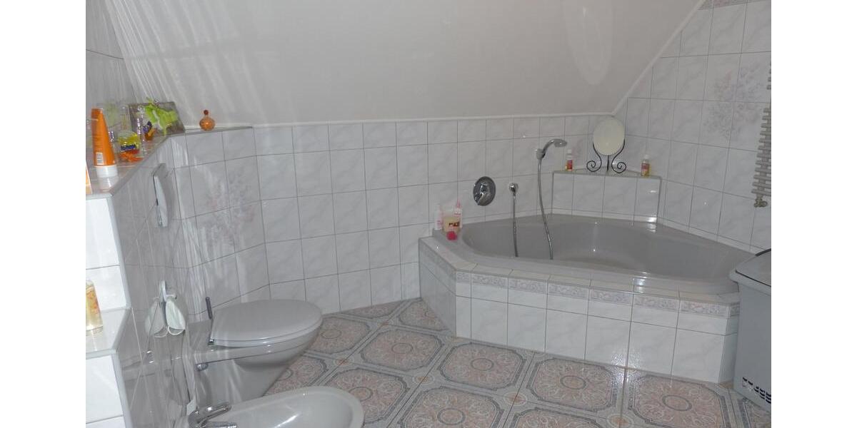 Einfamilienhaus Biberbach - 5 Zimmer, 138 m&sup2;, 1.900&euro; | Angebot:26126444