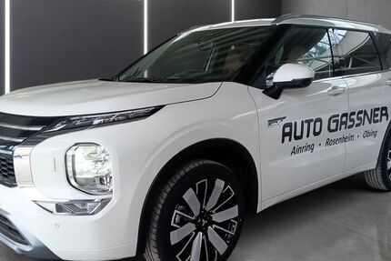 Mitsubishi Plug-in Hybrid Outlander 1.950 km 55.790 &euro; Rosenheim 83022