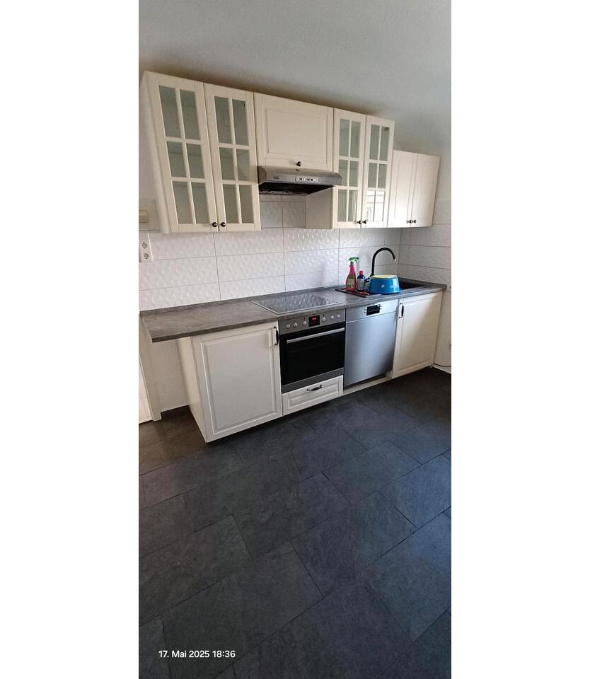 Zwei Zimmer DG Wohnung in Esslingen, Oberesslingen