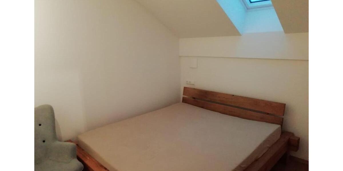 Sanierte Wohnung in Top Lage zu vermieten 3 zimmer