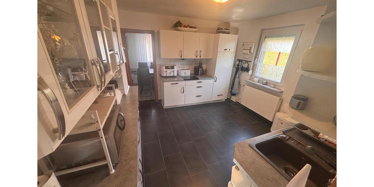 Einfamilienhaus Kassel Vorderer Westen - 3 Zimmer, 110 m&sup2;, 1.200&euro; | Angebot:25429519