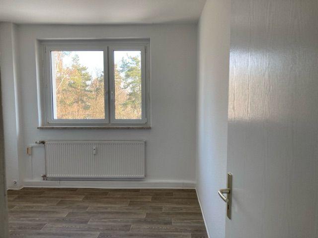 Etagenwohnung Hermsdorf - 3 Zimmer, 60 m&sup2;, 360&euro; | Angebot:26143764