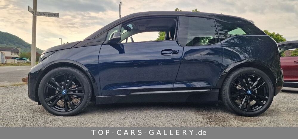 i3
