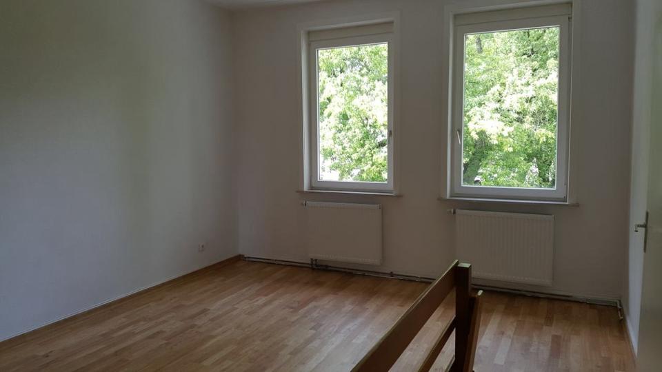 Mehrfamilienhaus, Wohnhaus Dassel - 8 Zimmer, 235 m&sup2;, 220.000&euro; | Angebot:27025388