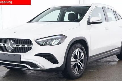 Mercedes-Benz GLA 180 18.900 km 34.379 &euro; Ribnitz-Damgarten 18311