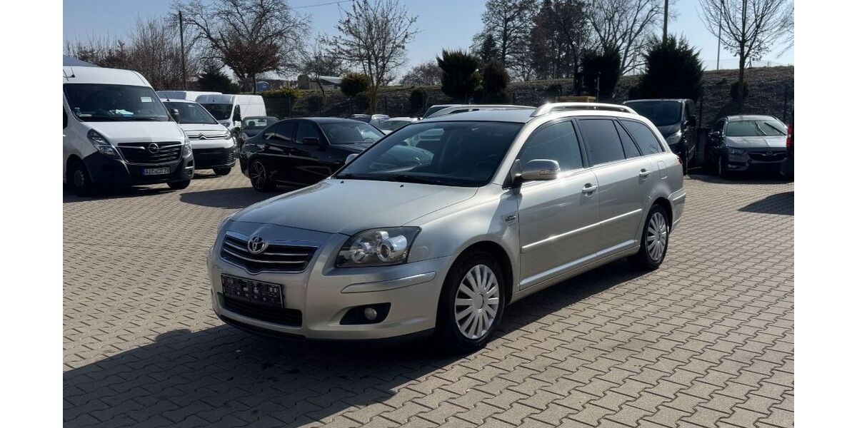 Toyota Avensis 287.662 km 2.499 &euro; Friedberg 86316