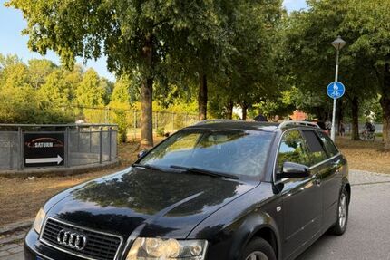 Audi A4 215.000 km 1.700 &euro; Munchen 81549