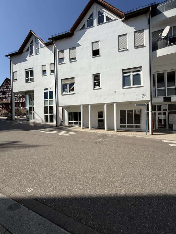 Einzelhandel in Korntal-Münchingen 990 € 95 m²