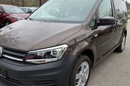 VW Caddy 76.150 km 17.990 &euro; Vilsbiburg 84137