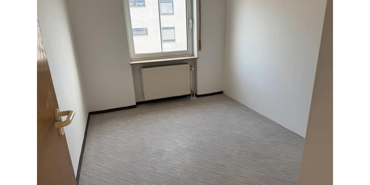Dachgeschoßwohnung Walldürn - 3 Zimmer, 70 m&sup2;, 550&euro; | Angebot:26322316