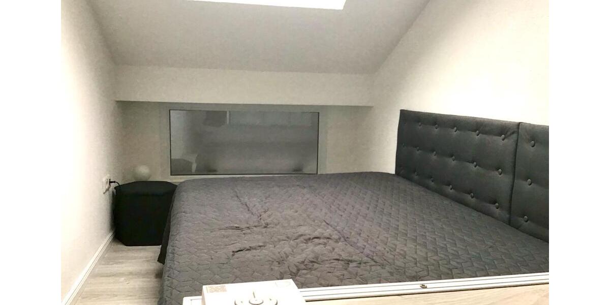 Dachgeschoßwohnung Trier - 2.5 Zimmer, 45 m&sup2;, 1.200&euro; | Angebot:26418827
